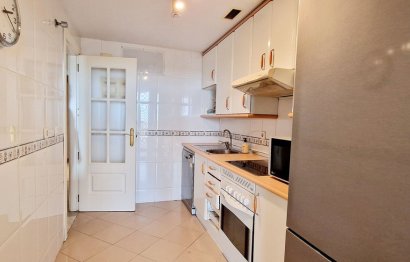 Resale - Apartment - Middle Floor Apartment - Marbella - Nueva Andalucia