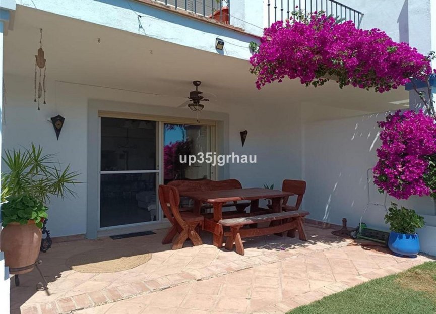 Reventa - House - Semi-Detached House - Estepona - Estepona Centro