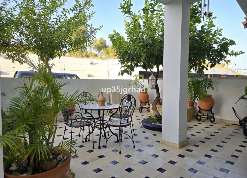 Reventa - House - Semi-Detached House - Estepona - Estepona Centro