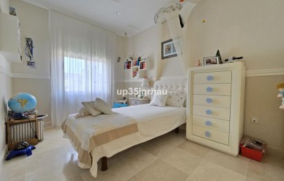 Reventa - House - Semi-Detached House - Estepona - Estepona Centro