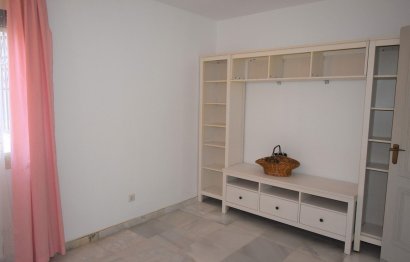 Resale - Apartment - Middle Floor Apartment - Fuengirola - Fuengirola Centro