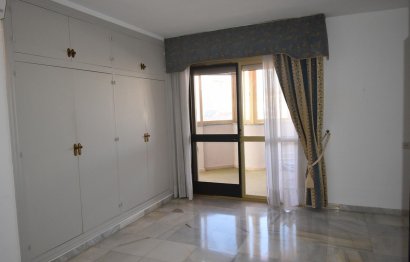 Resale - Apartment - Middle Floor Apartment - Fuengirola - Fuengirola Centro