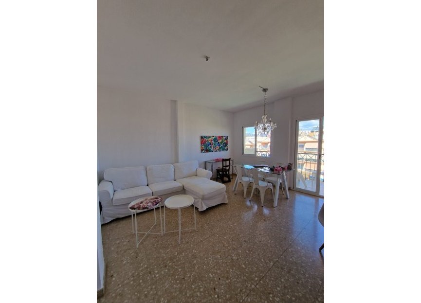 Resale - Apartment - Penthouse - Estepona - Estepona Centro