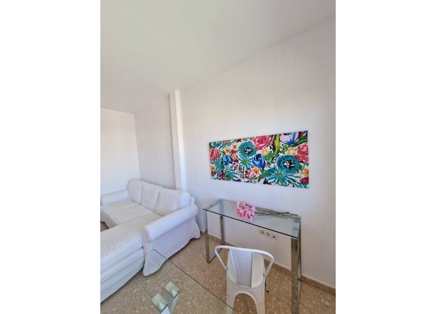 Resale - Apartment - Penthouse - Estepona - Estepona Centro