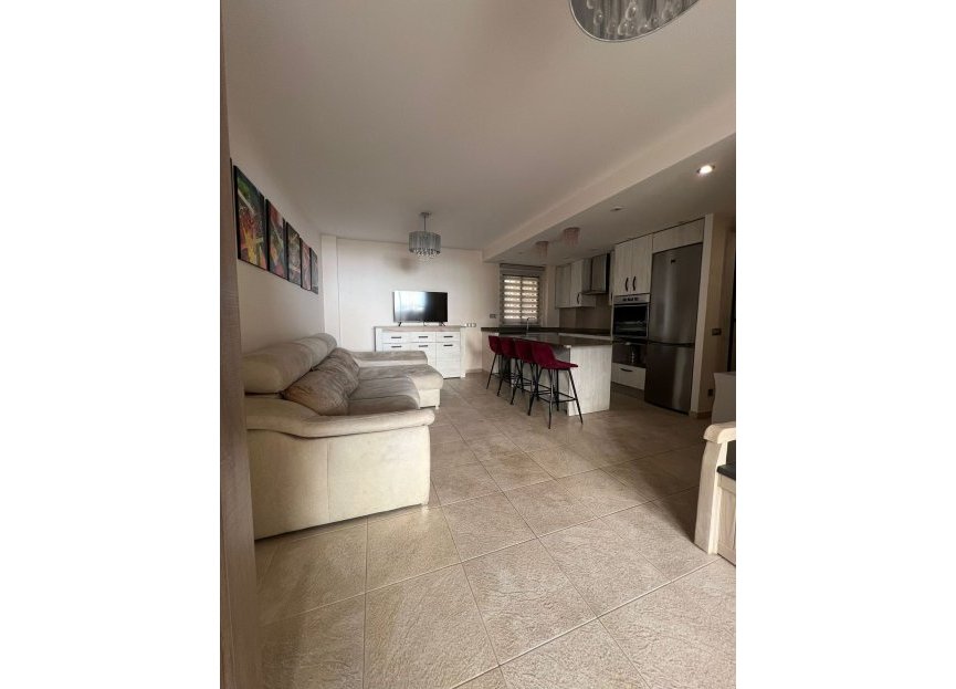 Resale - Apartment - Middle Floor Apartment - Estepona - Estepona Centro