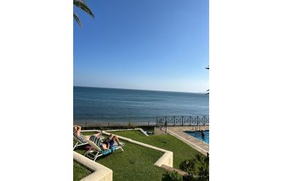 Resale - Apartment - Middle Floor Apartment - Estepona - Estepona Centro