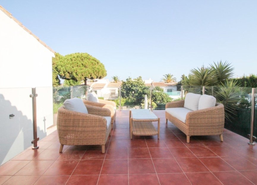 Resale - House - Detached Villa - Mijas - El Chaparral