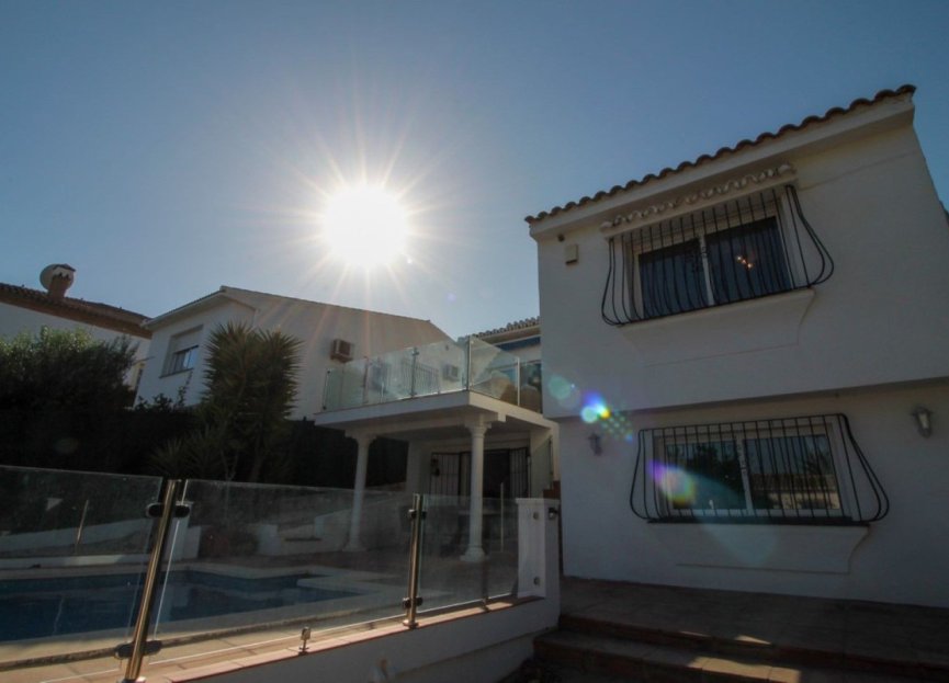 Resale - House - Detached Villa - Mijas - El Chaparral