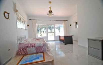 Resale - House - Detached Villa - Marbella - Elviria