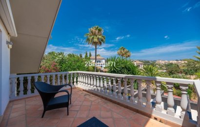 Resale - House - Detached Villa - Marbella - Elviria