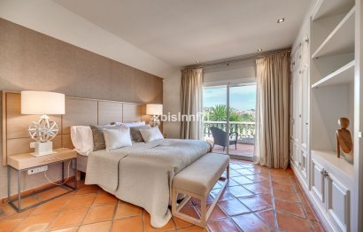 Resale - House - Detached Villa - Marbella - Elviria