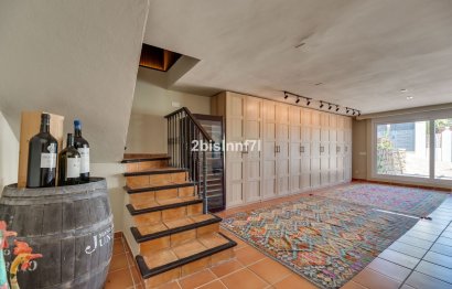 Resale - House - Detached Villa - Marbella - Elviria