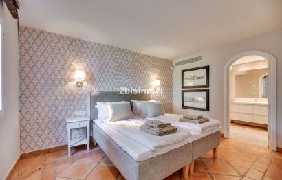 Resale - House - Detached Villa - Marbella - Elviria