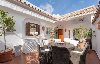 Resale - House - Townhouse - Marbella - Nueva Andalucia