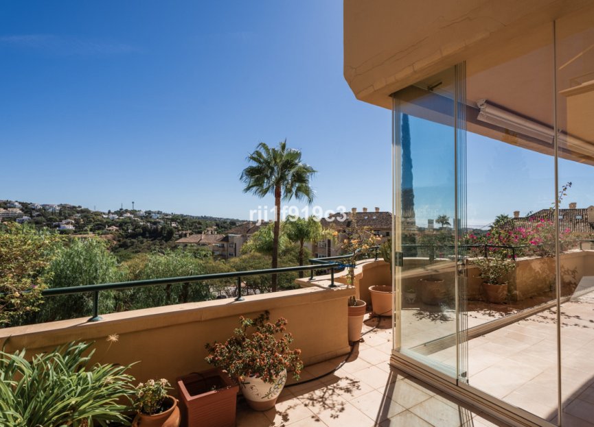 Resale - Apartment - Ground Floor Apartment - Marbella - Elviria