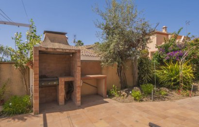 Resale - House - Detached Villa - Marbella - Marbella Centro