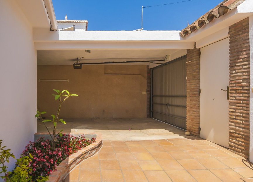 Resale - House - Detached Villa - Marbella - Marbella Centro