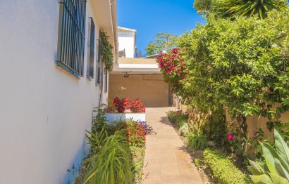 Resale - House - Detached Villa - Marbella - Marbella Centro