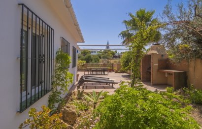 Reventa - House - Detached Villa - Marbella - Marbella Centro