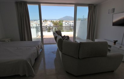 Resale - Apartment - Penthouse - Marbella - Puerto Banús