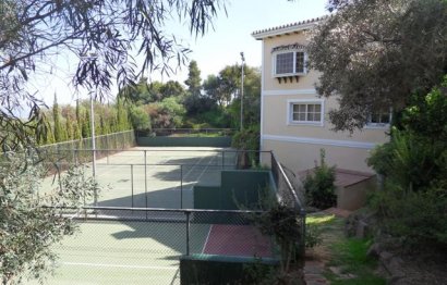 Resale - House - Detached Villa - Benahavís - La Quinta