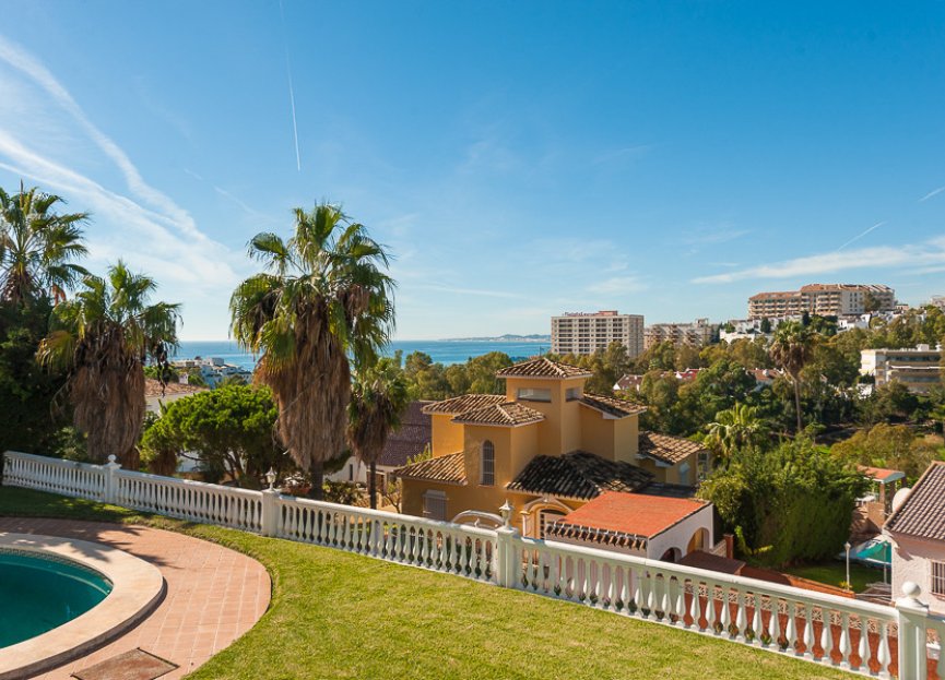 Reventa - House - Detached Villa - Benalmádena - Benalmadena Centro