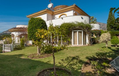 Reventa - House - Detached Villa - Benalmádena - Benalmadena Centro