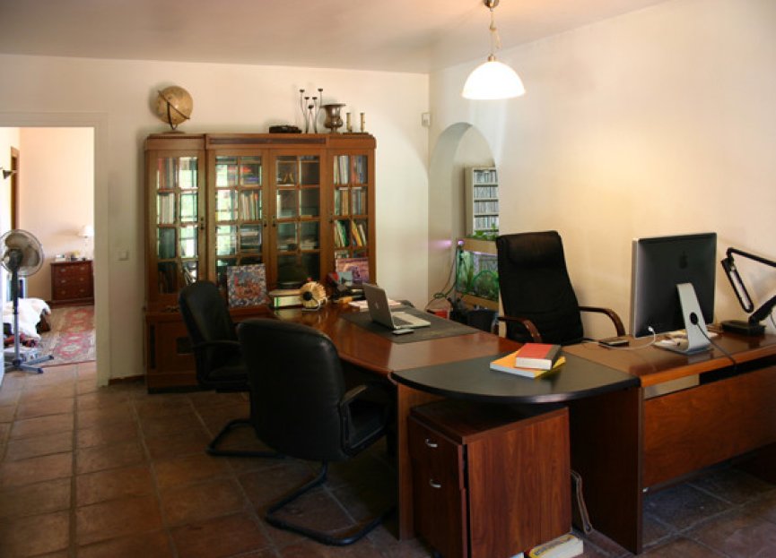 Resale - House - Detached Villa - Benahavís - Benahavís Centro