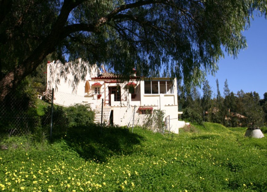 Reventa - House - Detached Villa - Benahavís - Benahavís Centro