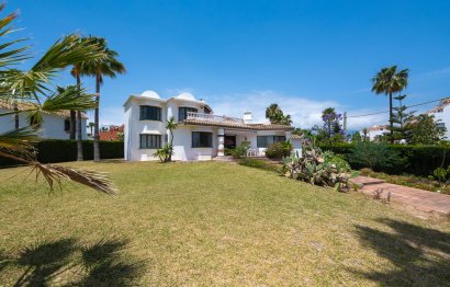 Reventa - House - Detached Villa - Estepona - Estepona Centro