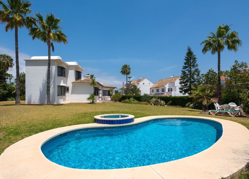 Reventa - House - Detached Villa - Estepona - Estepona Centro