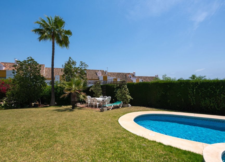 Reventa - House - Detached Villa - Estepona - Estepona Centro