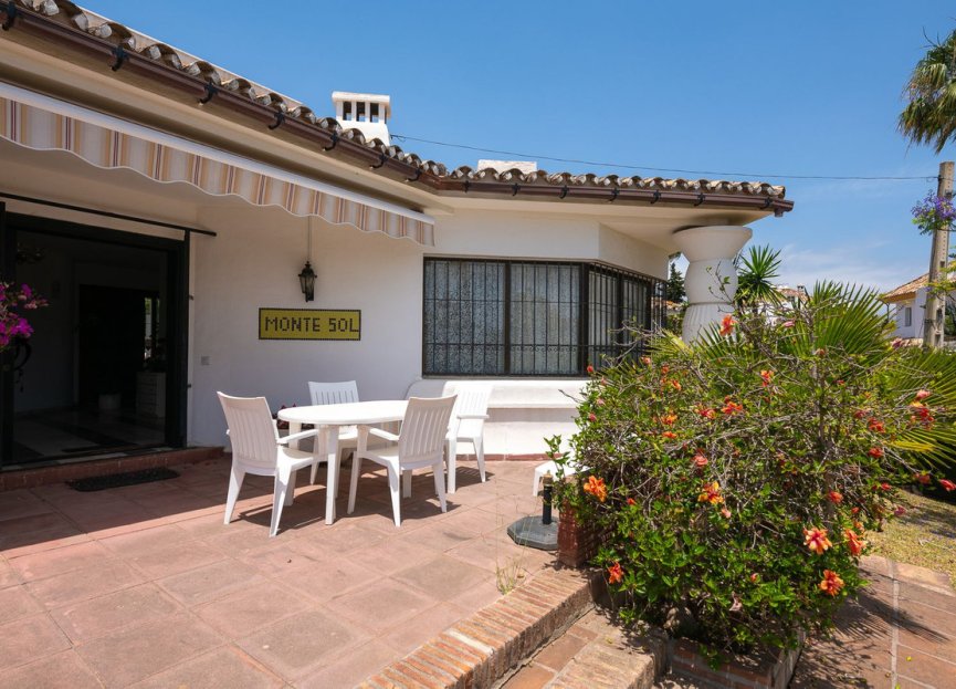 Resale - House - Detached Villa - Estepona - Estepona Centro