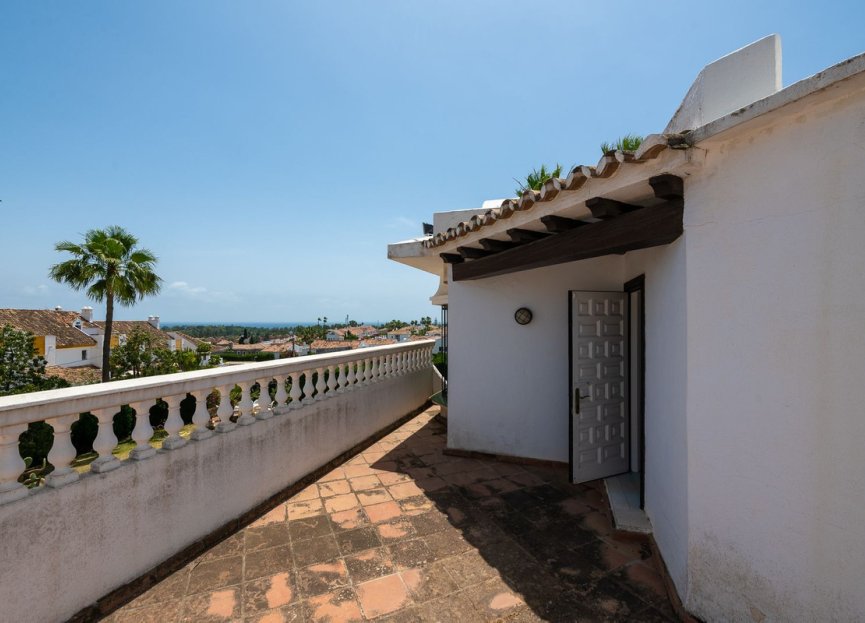 Resale - House - Detached Villa - Estepona - Estepona Centro