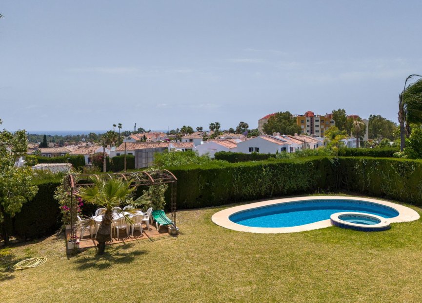 Reventa - House - Detached Villa - Estepona - Estepona Centro