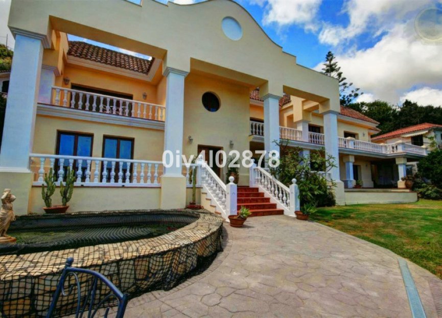 Resale - House - Detached Villa - Benalmádena - Benalmadena Pueblo