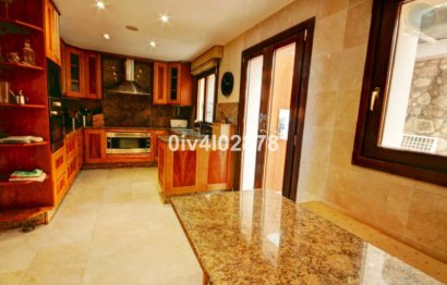 Reventa - House - Detached Villa - Benalmádena - Benalmadena Pueblo