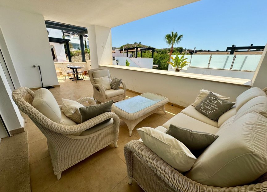 Resale - Apartment - Middle Floor Apartment - Marbella - Santa Clara