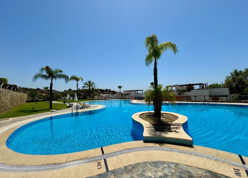 Resale - Apartment - Middle Floor Apartment - Marbella - Santa Clara