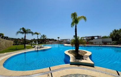 Resale - Apartment - Middle Floor Apartment - Marbella - Santa Clara