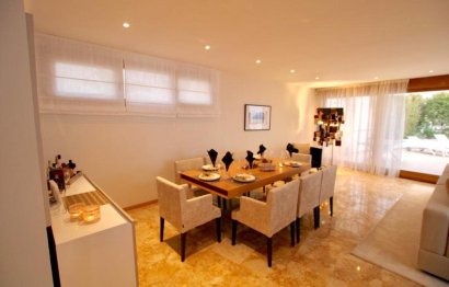 Resale - Apartment - Penthouse - Marbella - Altos de los Monteros