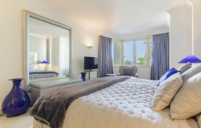 Resale - Apartment - Middle Floor Apartment - Marbella - Puerto Banús