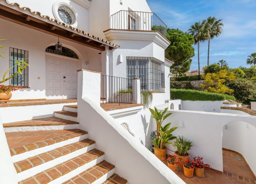 Resale - House - Detached Villa - Marbella - El Rosario