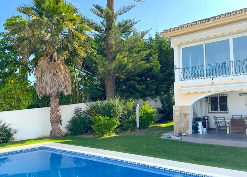 Resale - House - Detached Villa - Marbella - Guadalmina Alta