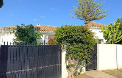 Resale - House - Detached Villa - Marbella - Guadalmina Alta