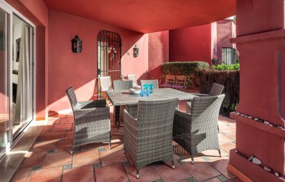 Resale - Apartment - Ground Floor Apartment - Marbella - Elviria