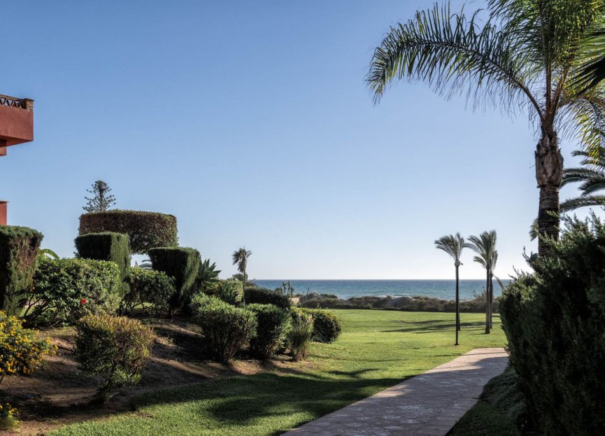 Resale - Apartment - Ground Floor Apartment - Marbella - Elviria