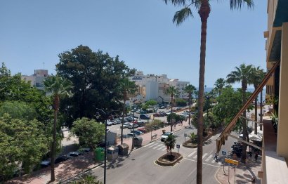 Resale - Apartment - Middle Floor Apartment - Estepona - Estepona Centro