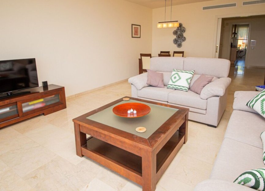 Resale - Apartment - Middle Floor Apartment - Manilva - La Duquesa