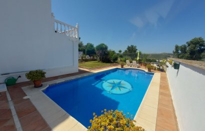 Resale - House - Detached Villa - Manilva - La Duquesa